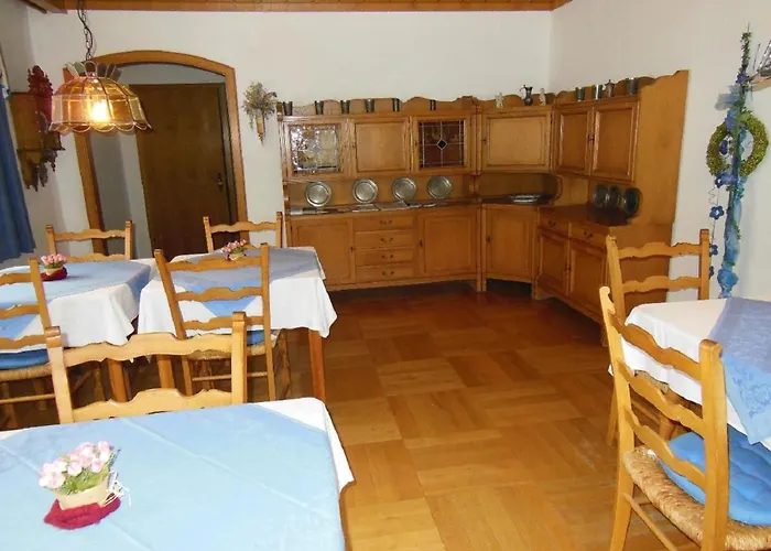 Haus Anne Отель *